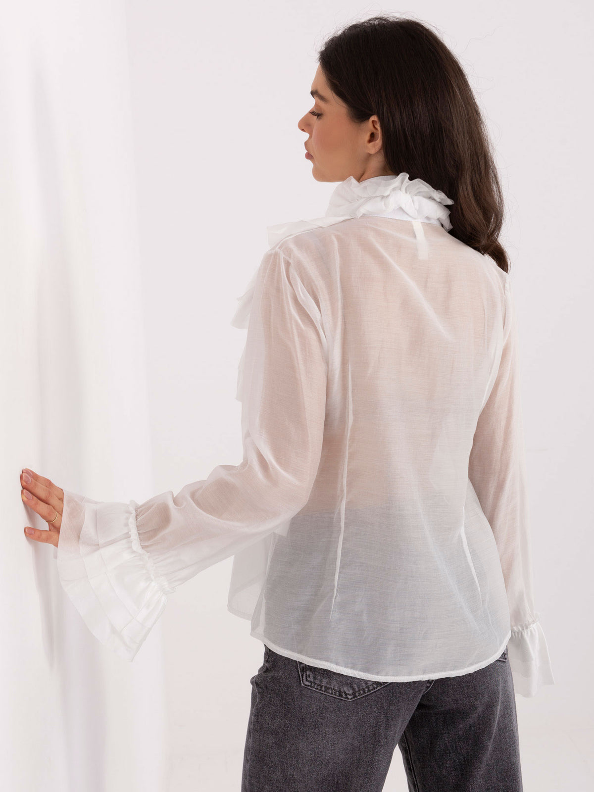 Blusa Elegante con Lazada y Volantes