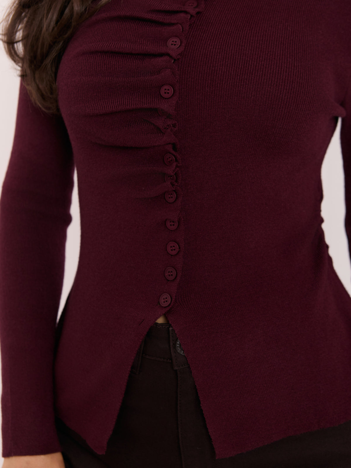 Jersey Ajustado de Cuello Alto con Botones