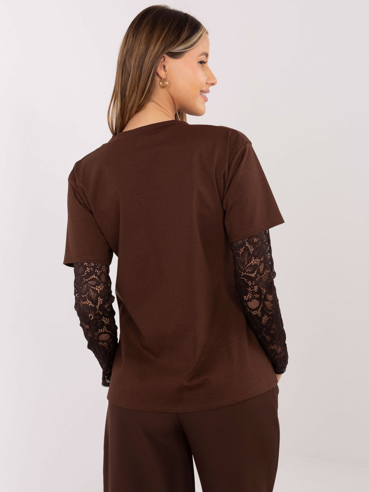 Blusa de Manga Doble con Encaje Floral