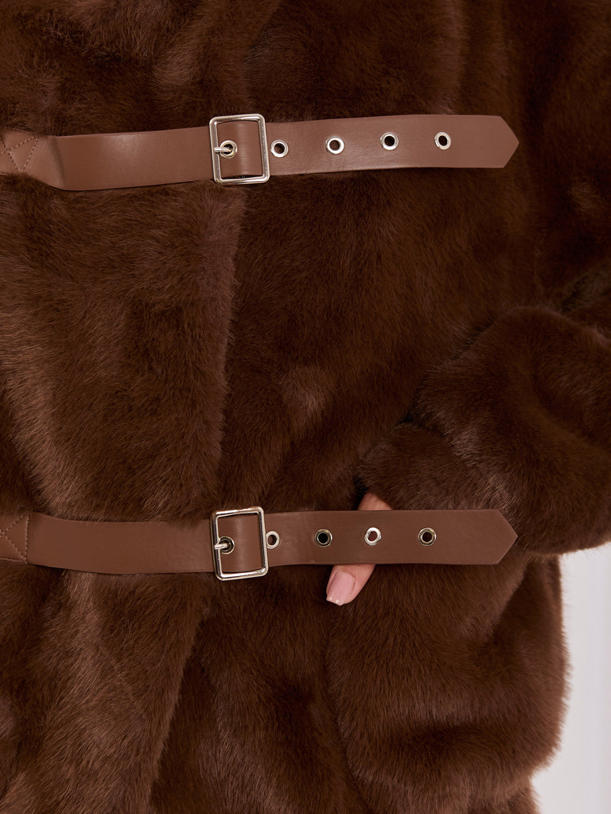 Chaqueta Corta de Pelo Sintético con Cinturón