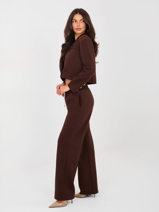 Conjunto de Blazer Corta y Pantalón Marrón
