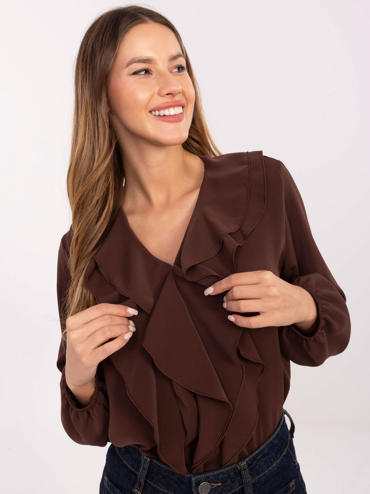 Blusa Elegante con Volantes y Mangas Abullonadas