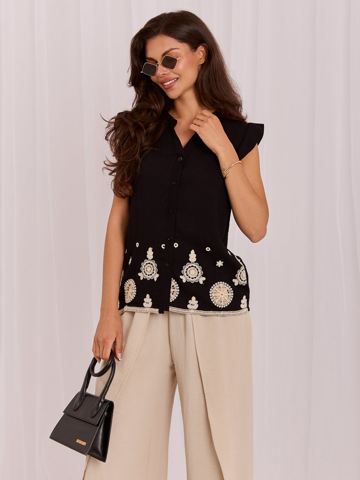 Blusa Boho Sin Mangas con Bordados