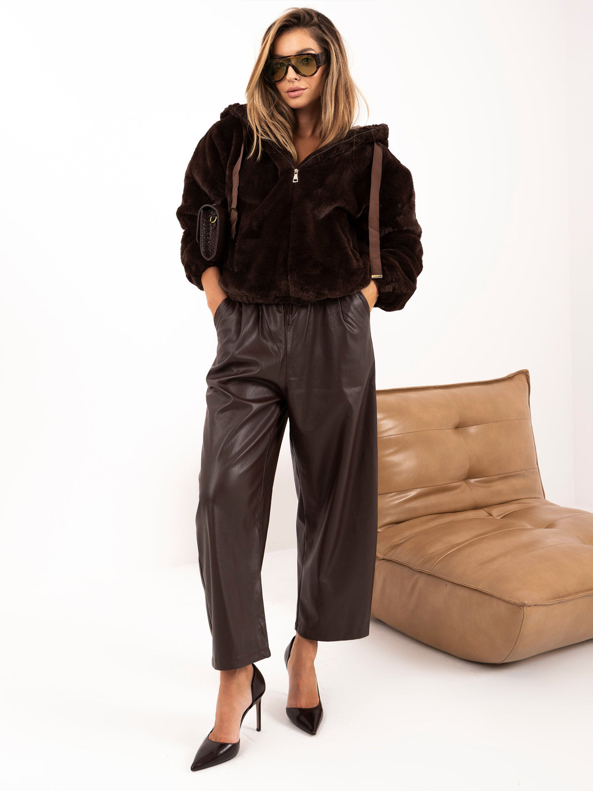 Chaqueta Corta de Pelo Sintético con Capucha